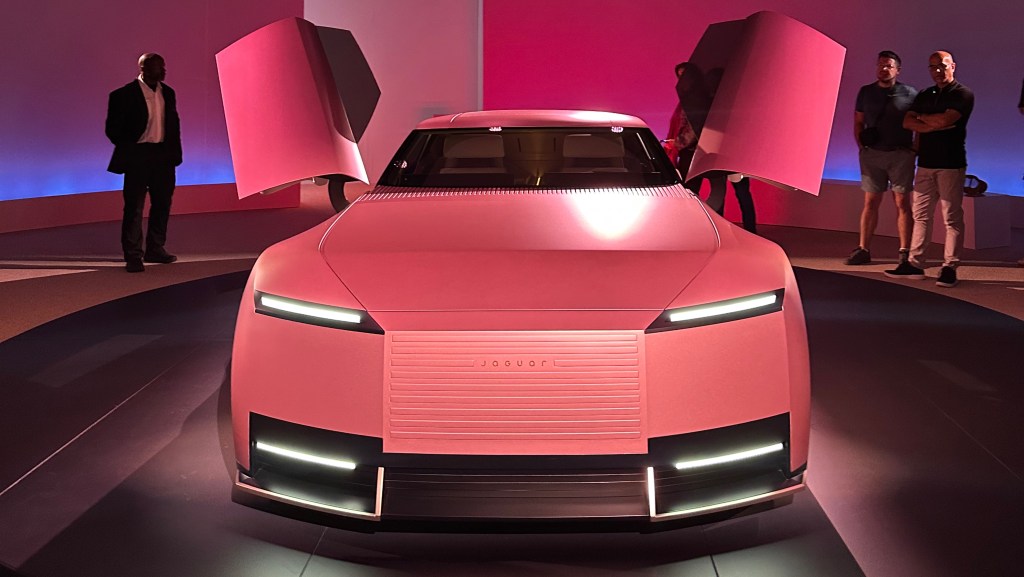 new jaguar type 00